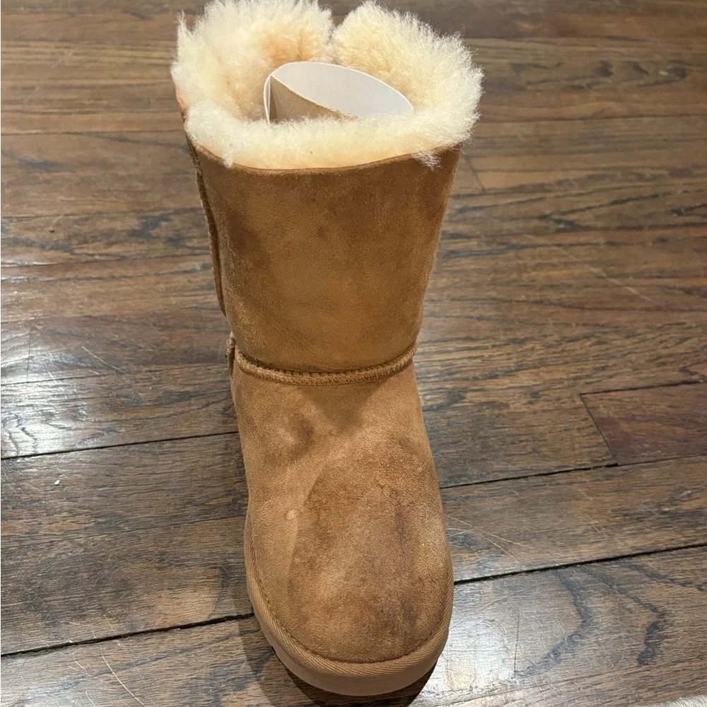 UGG Chestnut Suede Short Boots with Blue Paisley Lace Bows  size 2